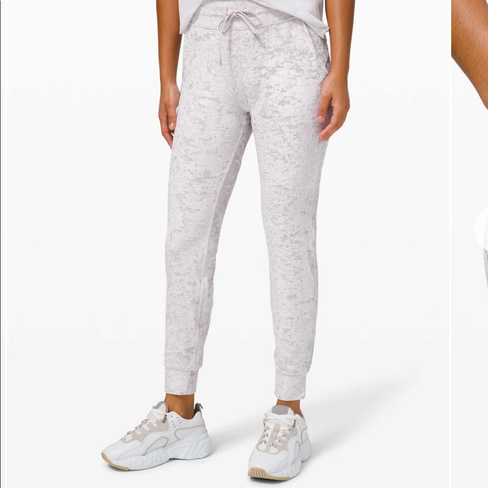 Lululemon Velvet Ready To Crush Jogger